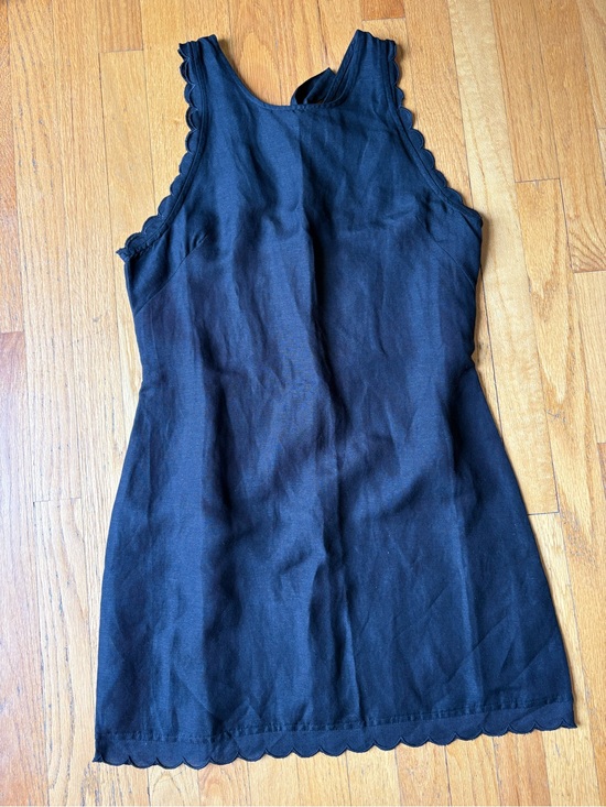 Anthropologie Dresses & Skirts - Anthropologie Black Sleeveless Scalloped Dress